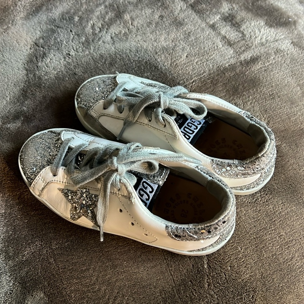 Children golden goose size 28